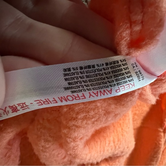 Urban Outfitters Out From Under Edith Fleece Wrap Top Coral Pink Medium - Picture 11 of 12